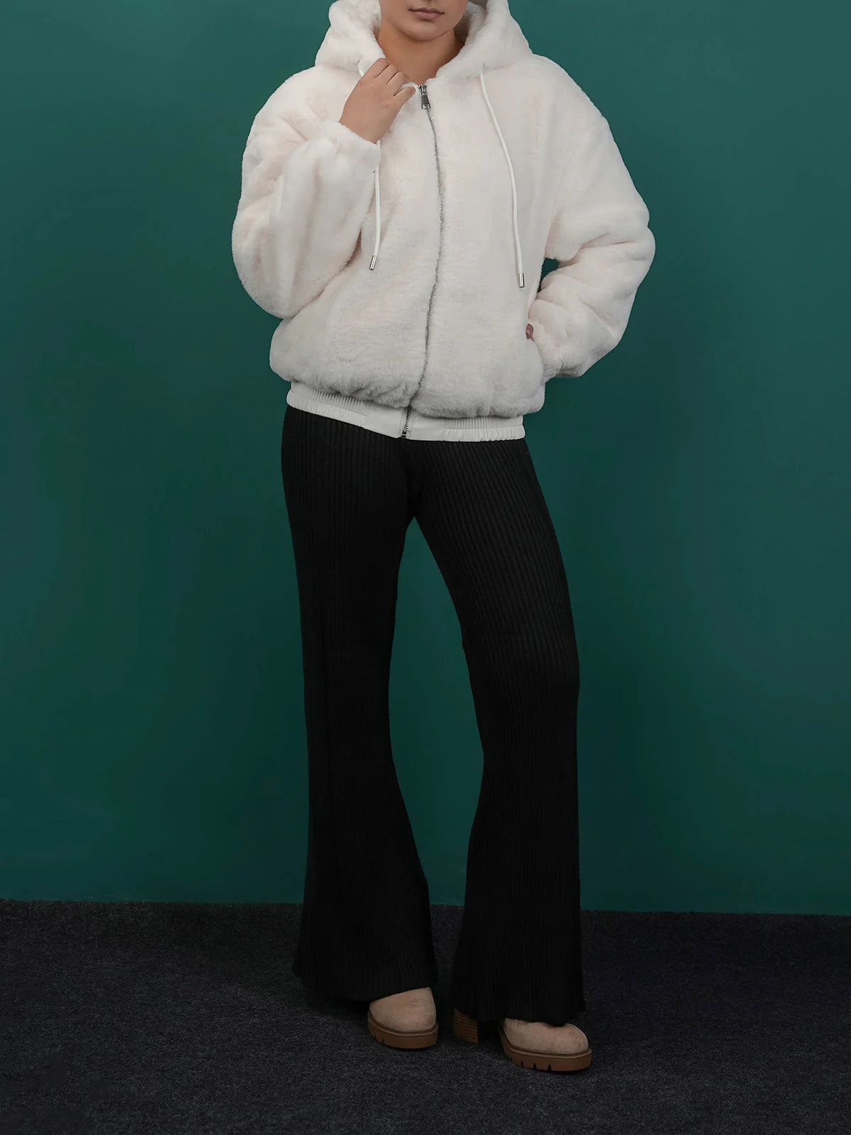 "ARTURO" Cozy Basic Regular Fit Hoodies - Image 2