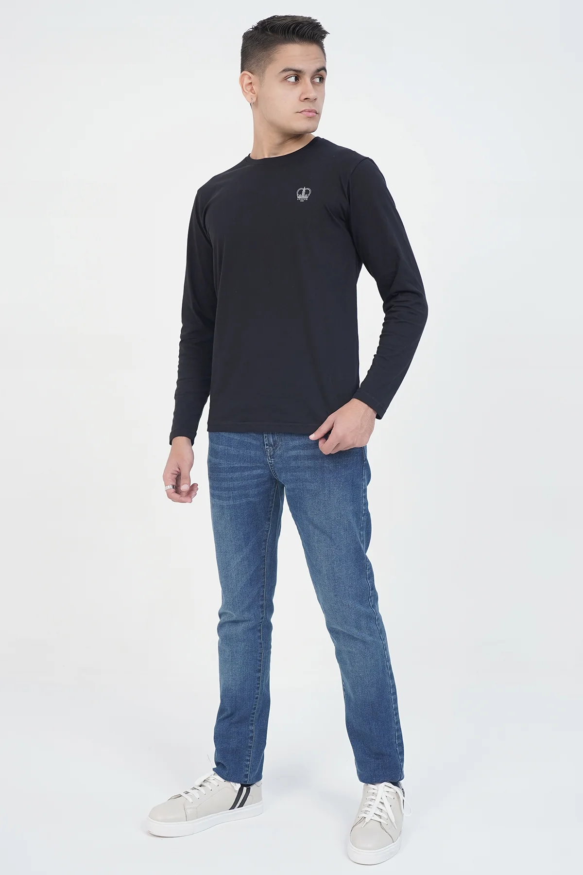 "BEYONE" Crewneck Pullover Shirt - Image 3