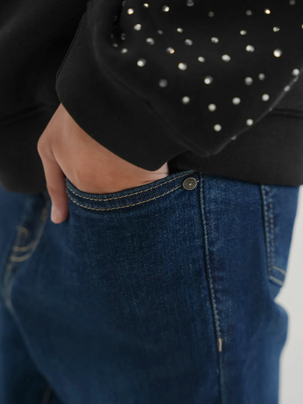 "COHEN" Comfort Slim Fit Denim Pants - Image 3