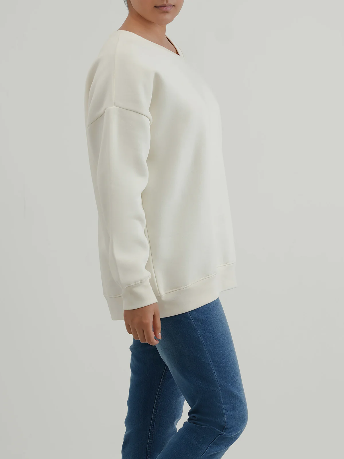 "DAMODAR" Casual Basic Fleece Sweatshirt - Image 3