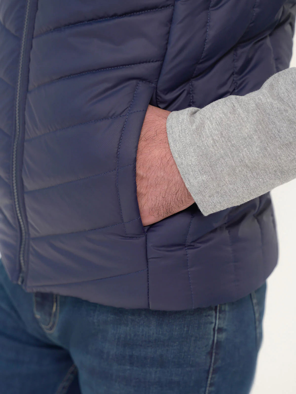 "EOS" Casual Sleeveless Puffer Jacket - Image 4