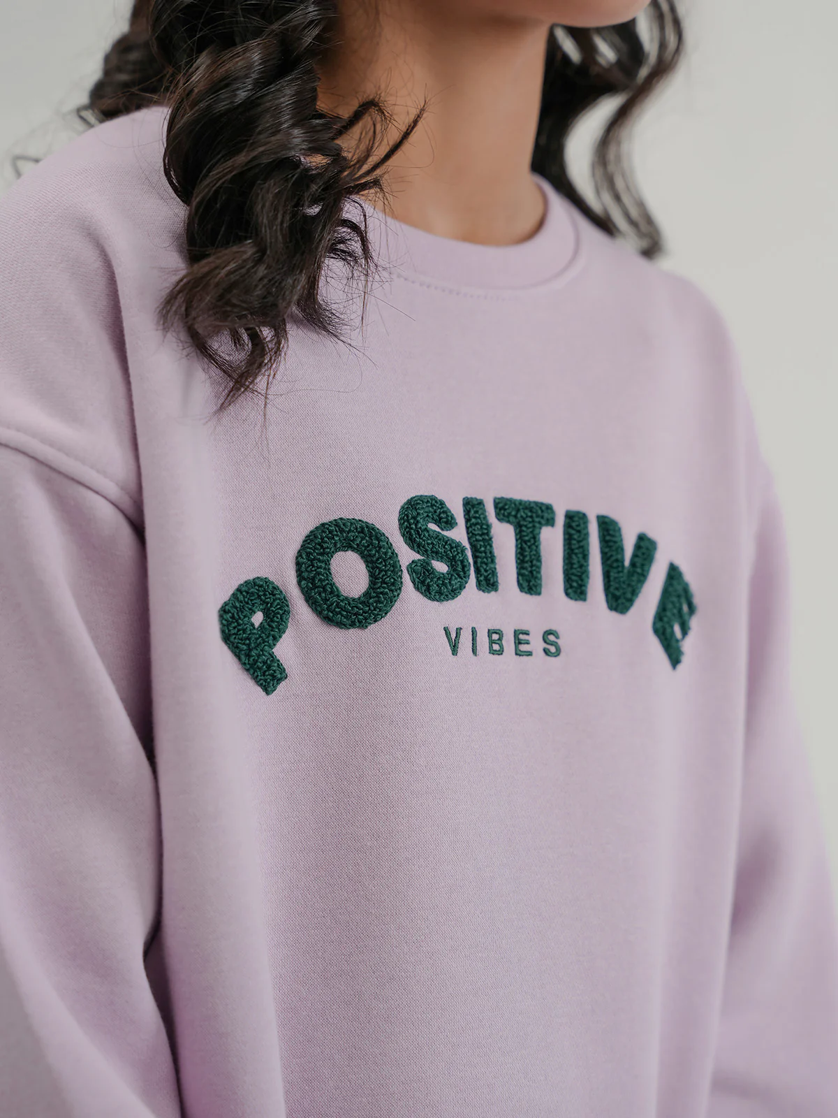 "EULALIE" Comfort Graphic Fleece Sweatshirt - Image 4