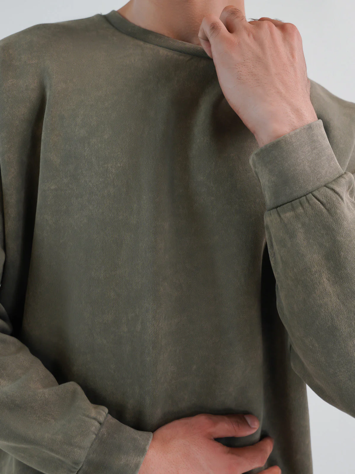 "FINLEY" Casual Crew Neck Sweatshirt - Image 4