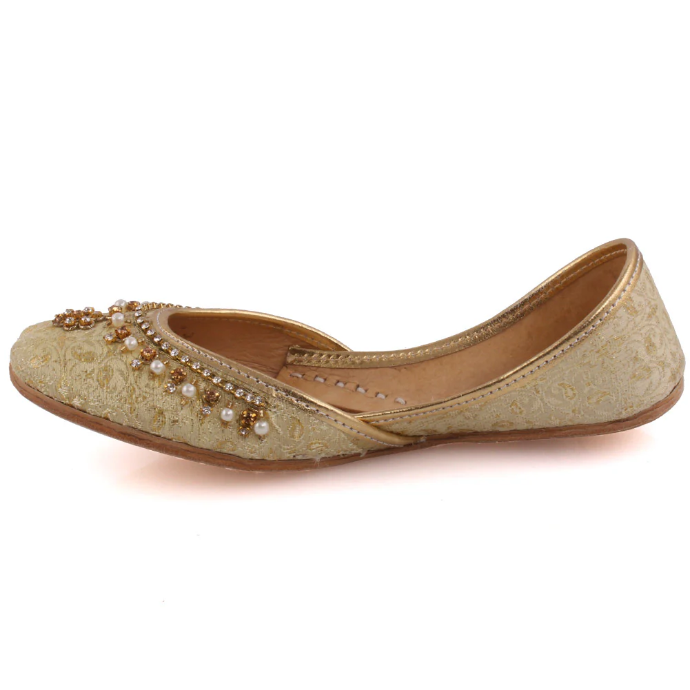 Girls ‘Crown’ Embellished Khussa Slippers - Image 3
