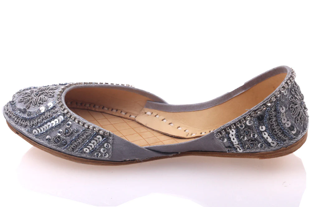 Girls ‘Jasmin’ Embellished Leather Indian Khussa Pump - Image 3