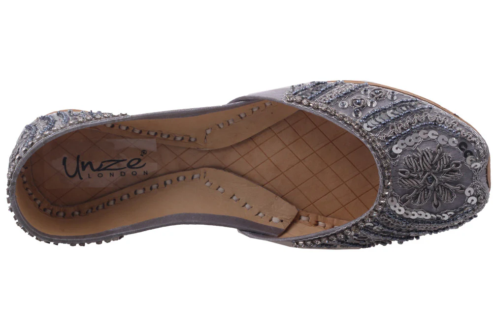 Girls ‘Jasmin’ Embellished Leather Indian Khussa Pump - Image 4