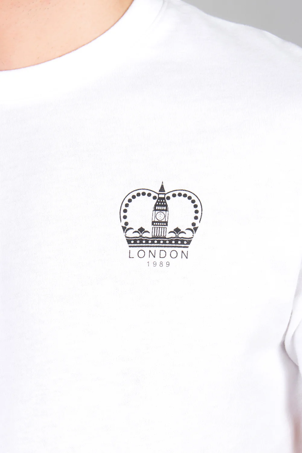 "GUAZ" Crew Neck Slim Fit T-Shirt - Image 4