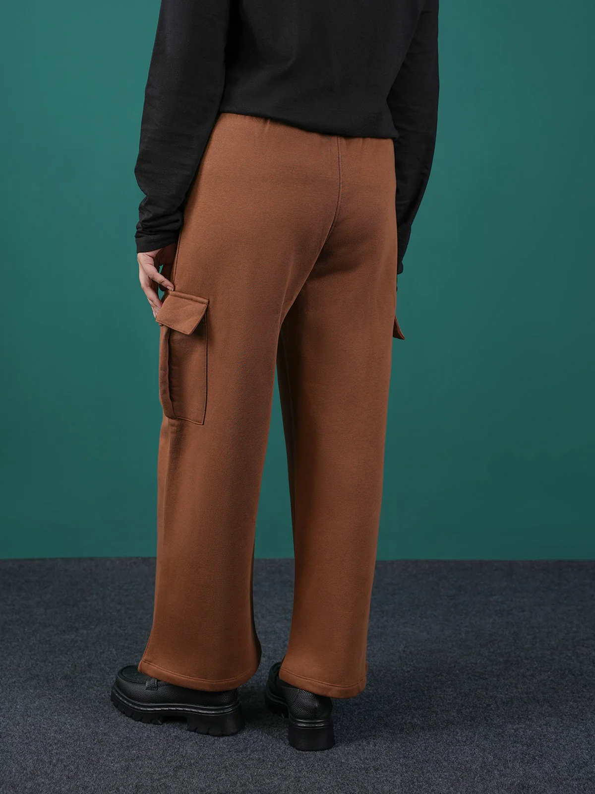"HATHOR" Perfect Fleece Wide Leg Trouser - Image 4