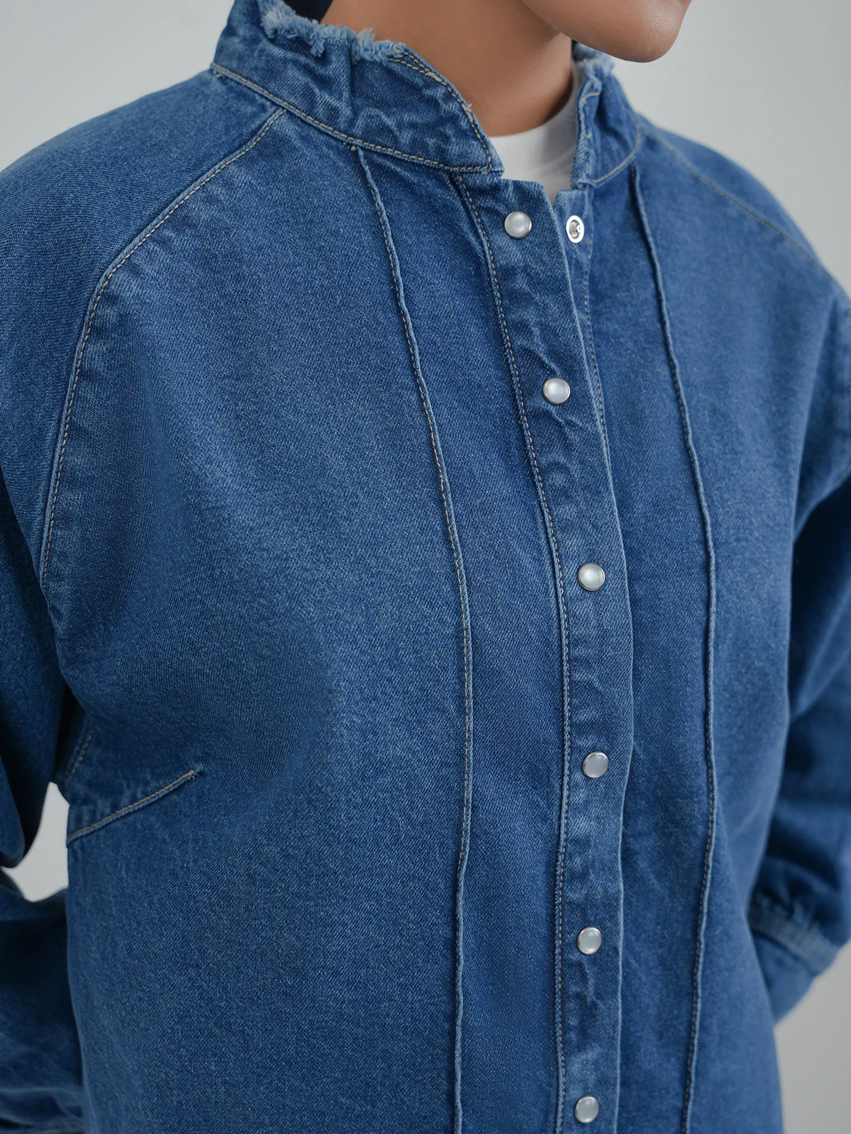 "KAINOA" Stylish Basic Denim Jacket - Image 5