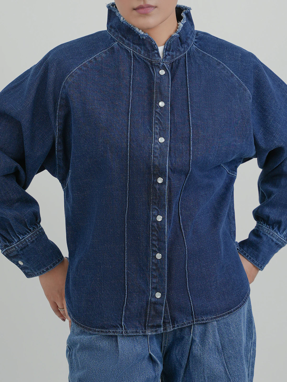 "KAINOA" Stylish Basic Denim Jacket - Image 4