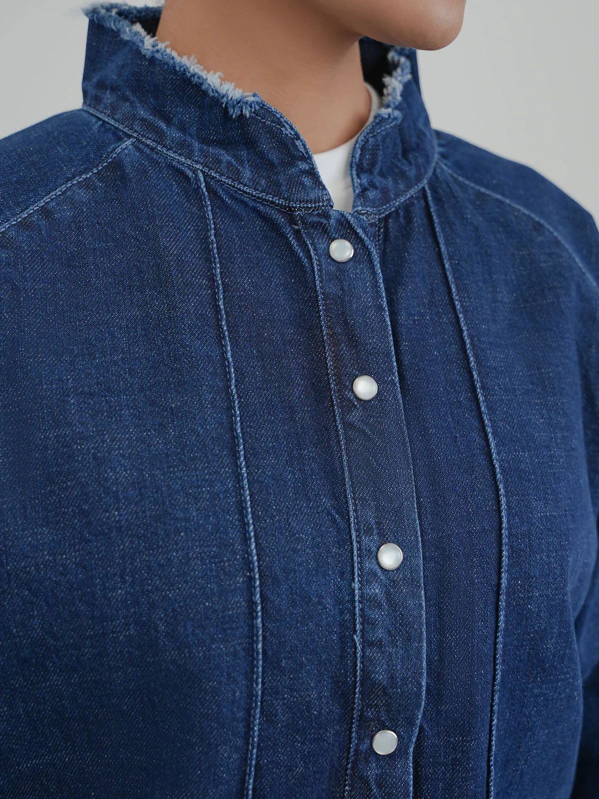 "KAINOA" Stylish Basic Denim Jacket - Image 5