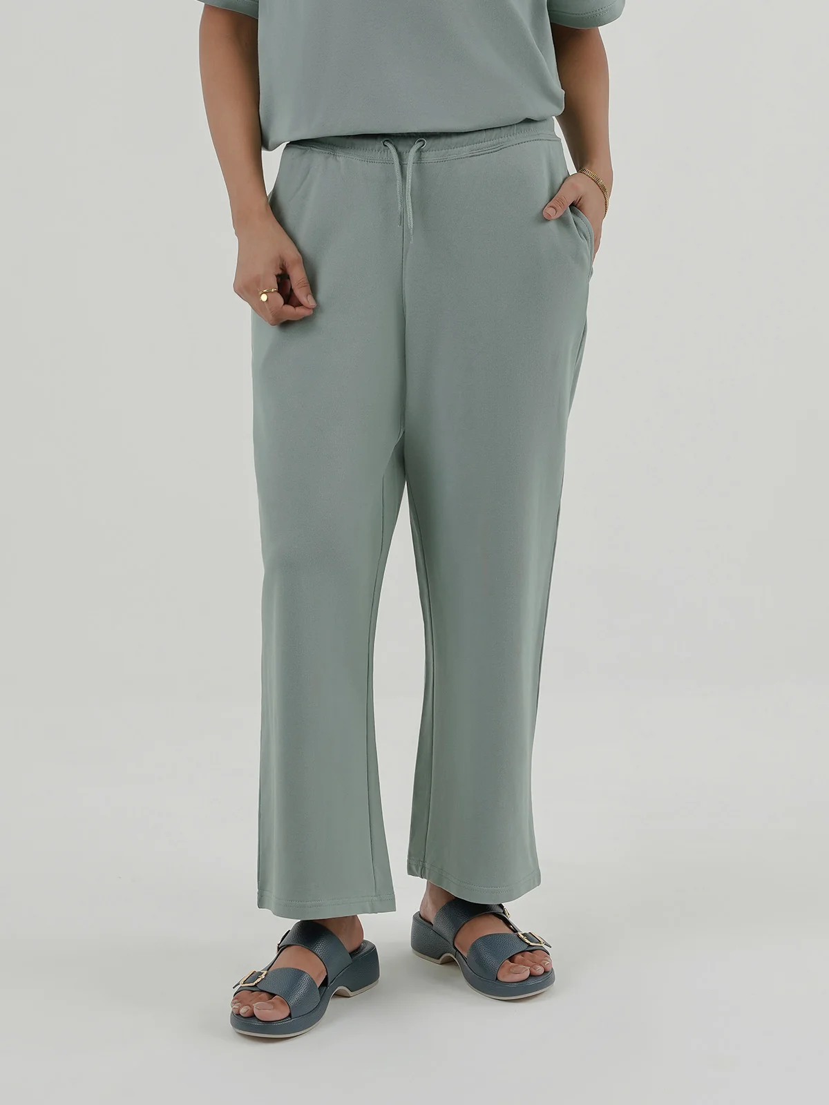 "KATOKA" Comfortable Regular Co-Ord Set - Image 3