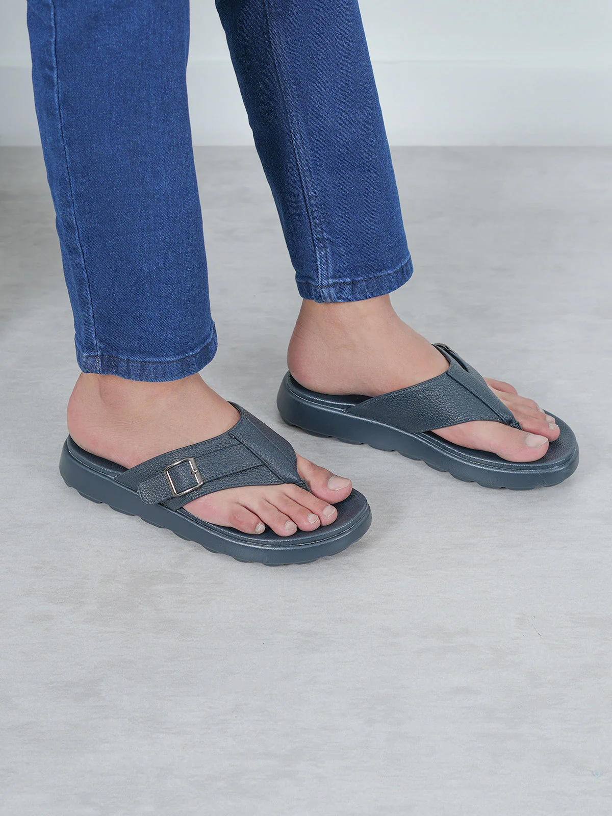 Men "AZOOD" Comfy Casual Slippers - Image 3