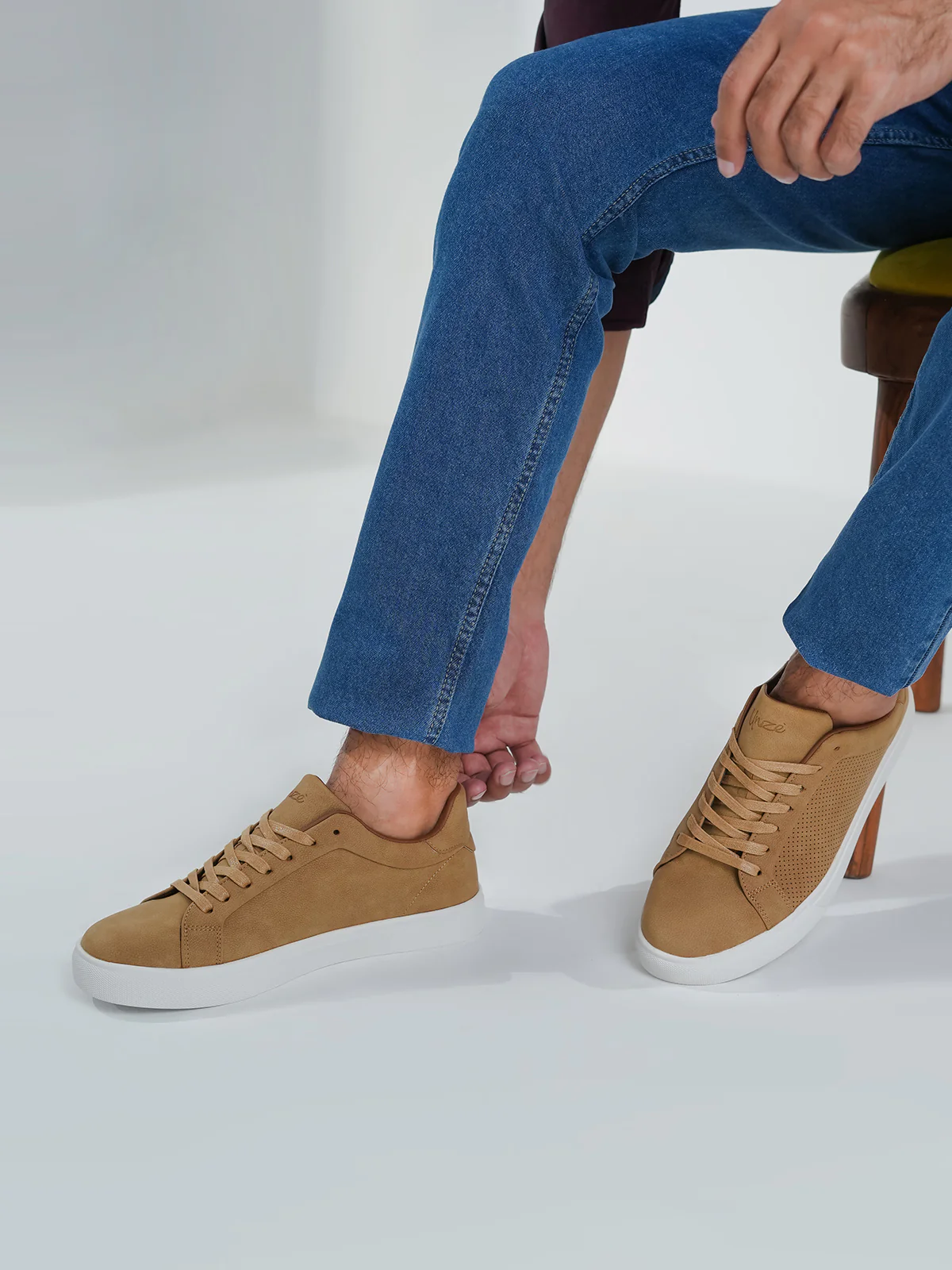 Men "DRIAN" Perfect Lace Up Trainers - Image 10