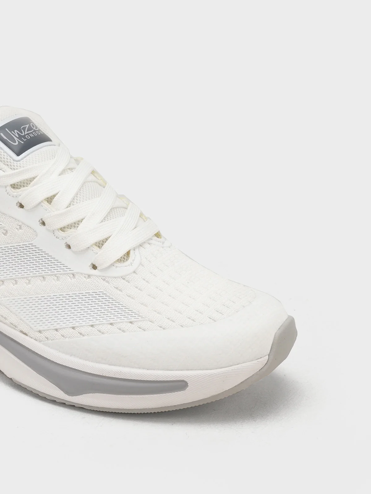 Men "GUBAN" Lightweight Sole Fabric Trainers - Image 4