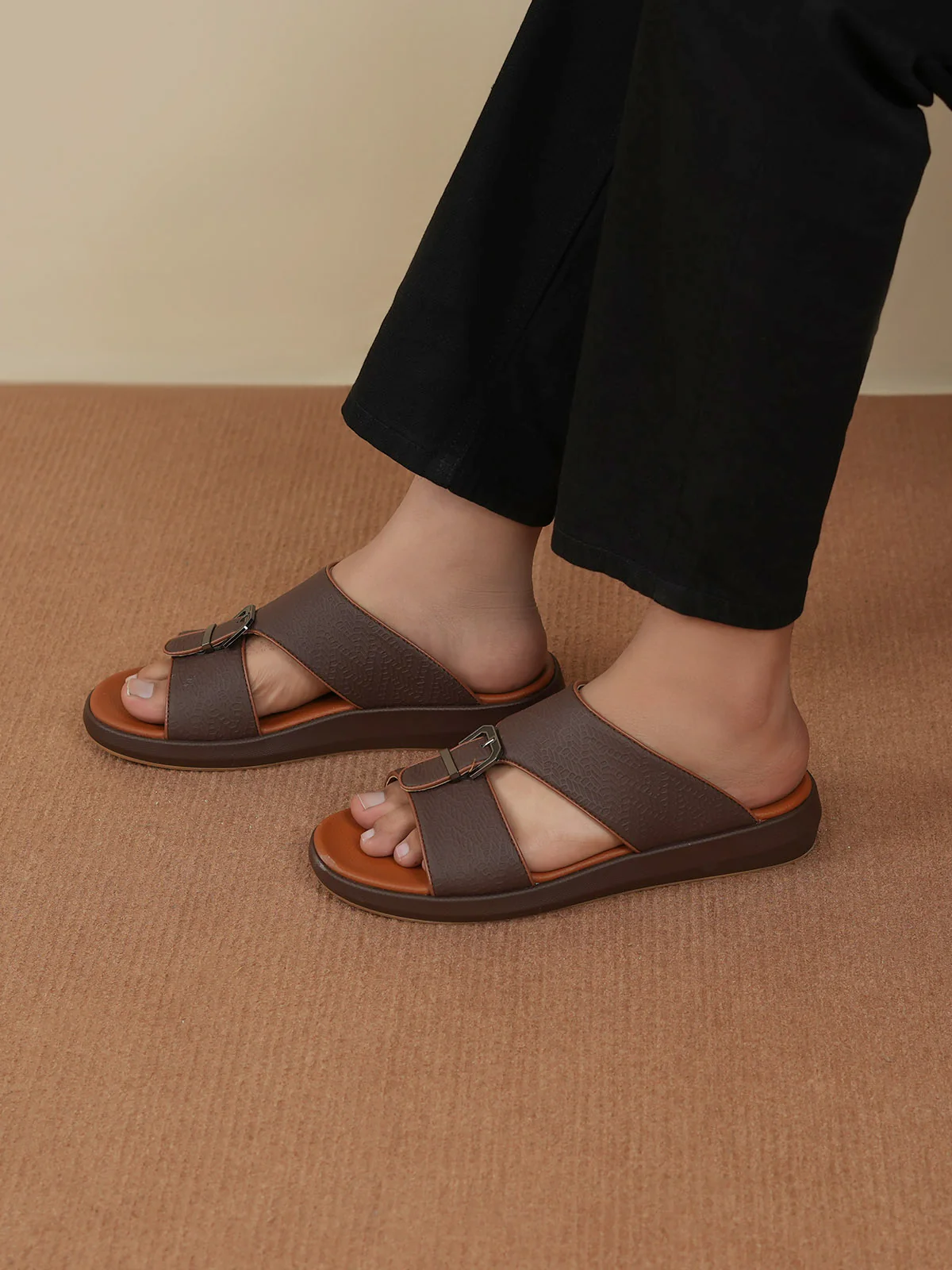 Men "OLIMPO" Trendy Buckle Slippers - Image 6