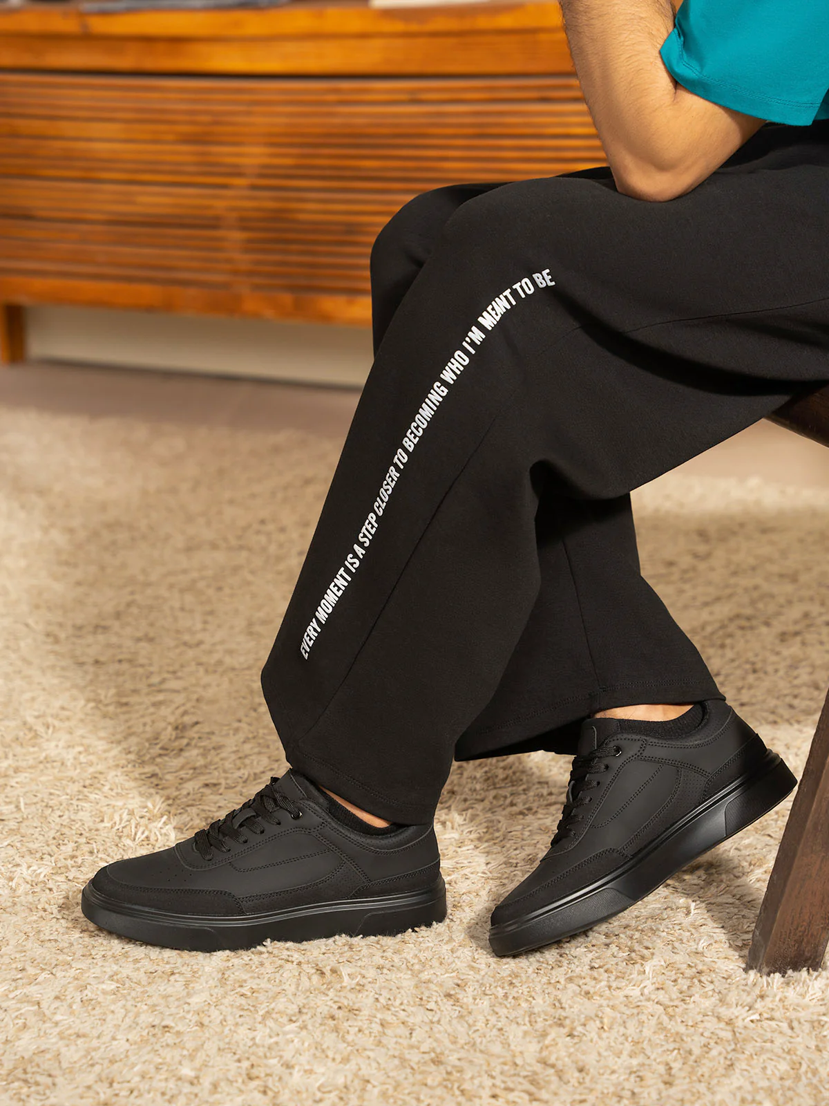 Men "VINCEN" All-Day Comfort Trainers