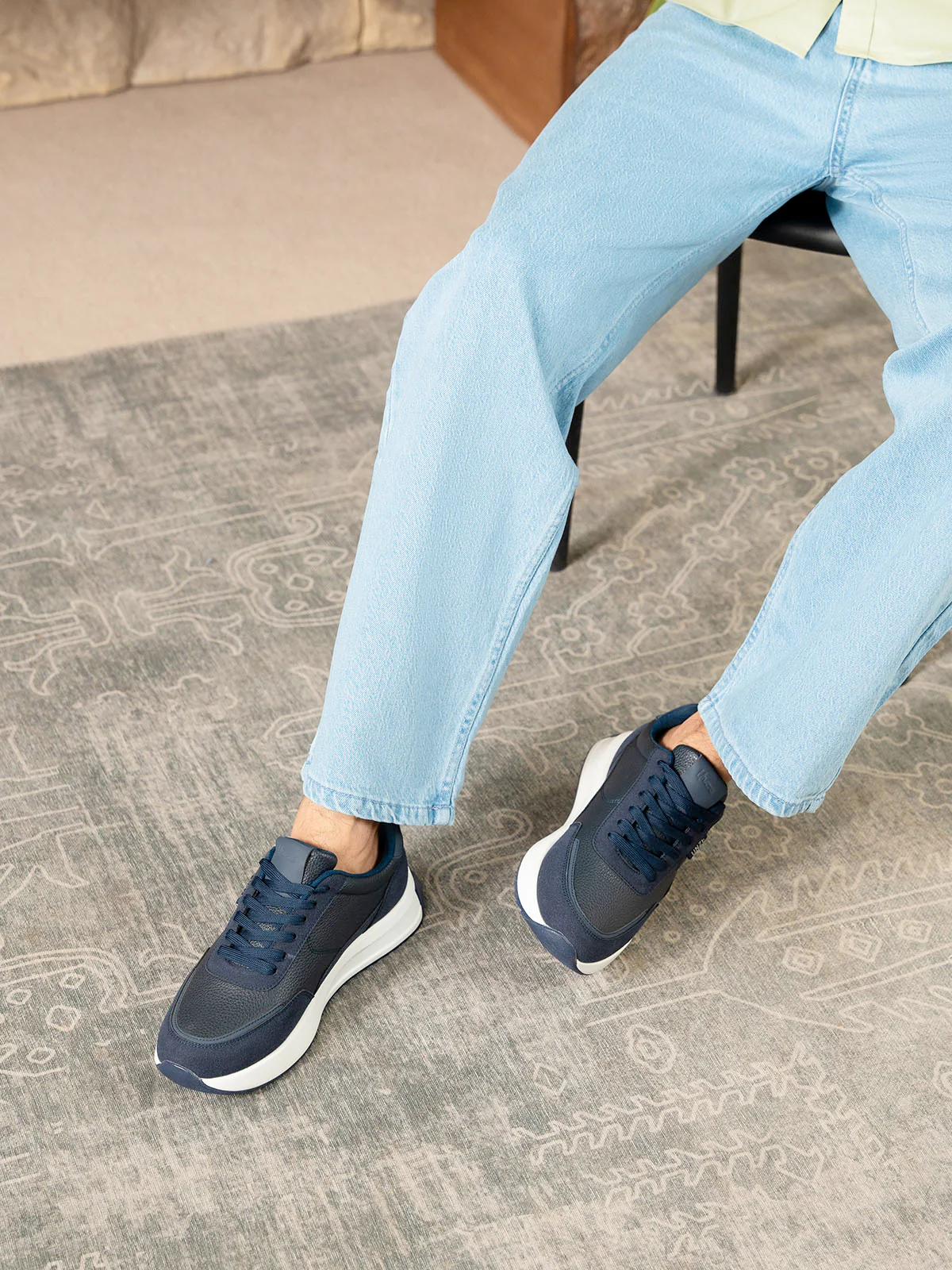 Men "WAYDE" Comfortable Lace-Up Trainers - Image 3