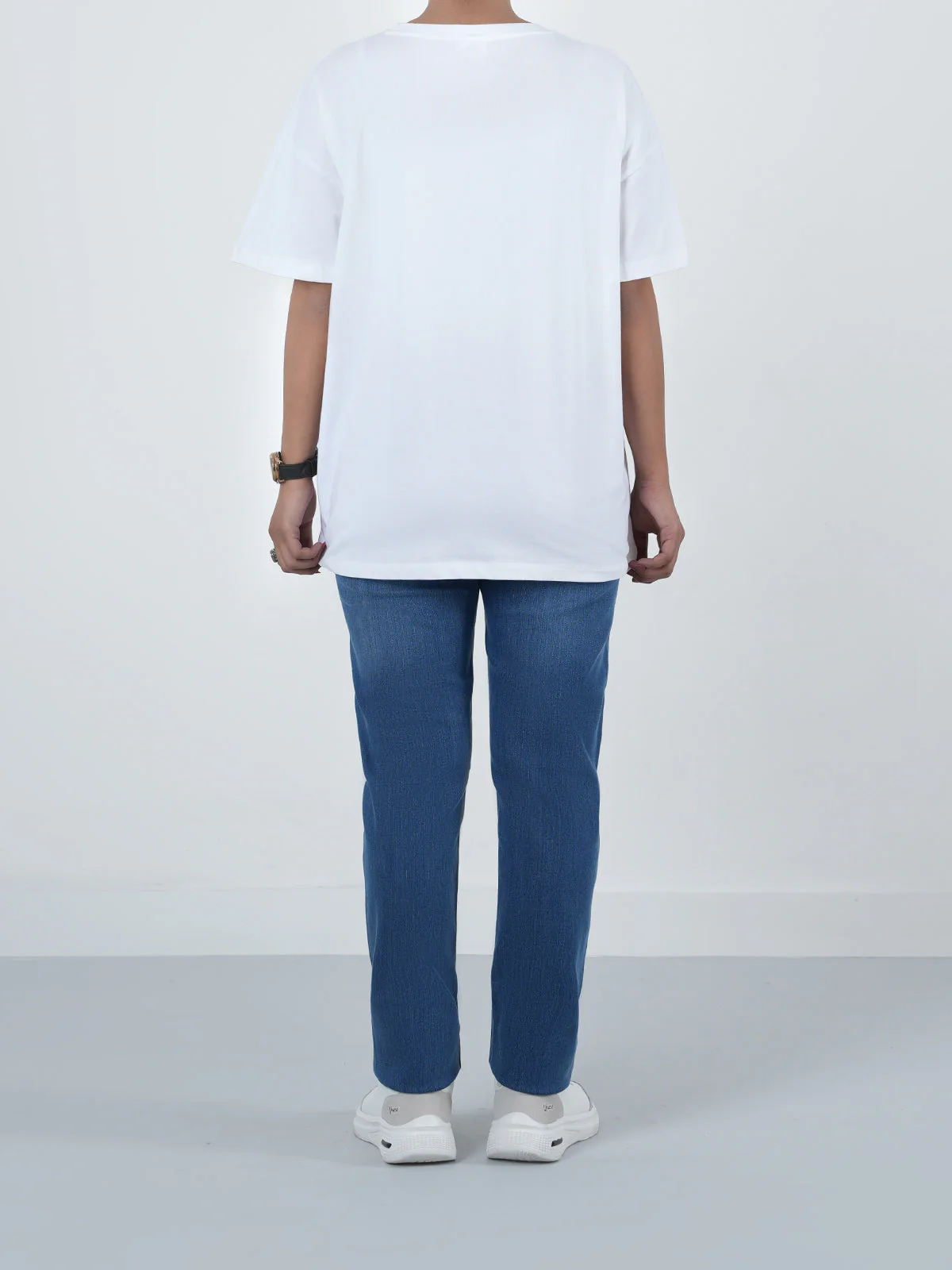 "REIDAR" Drop Shoulder Basic T-Shirt - Image 4