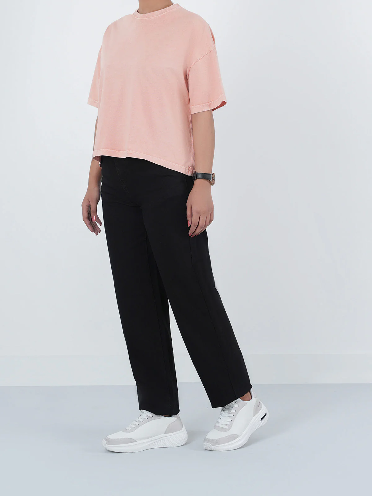 "SIGRUN" Regular Fit Cropped T-Shrit - Image 3