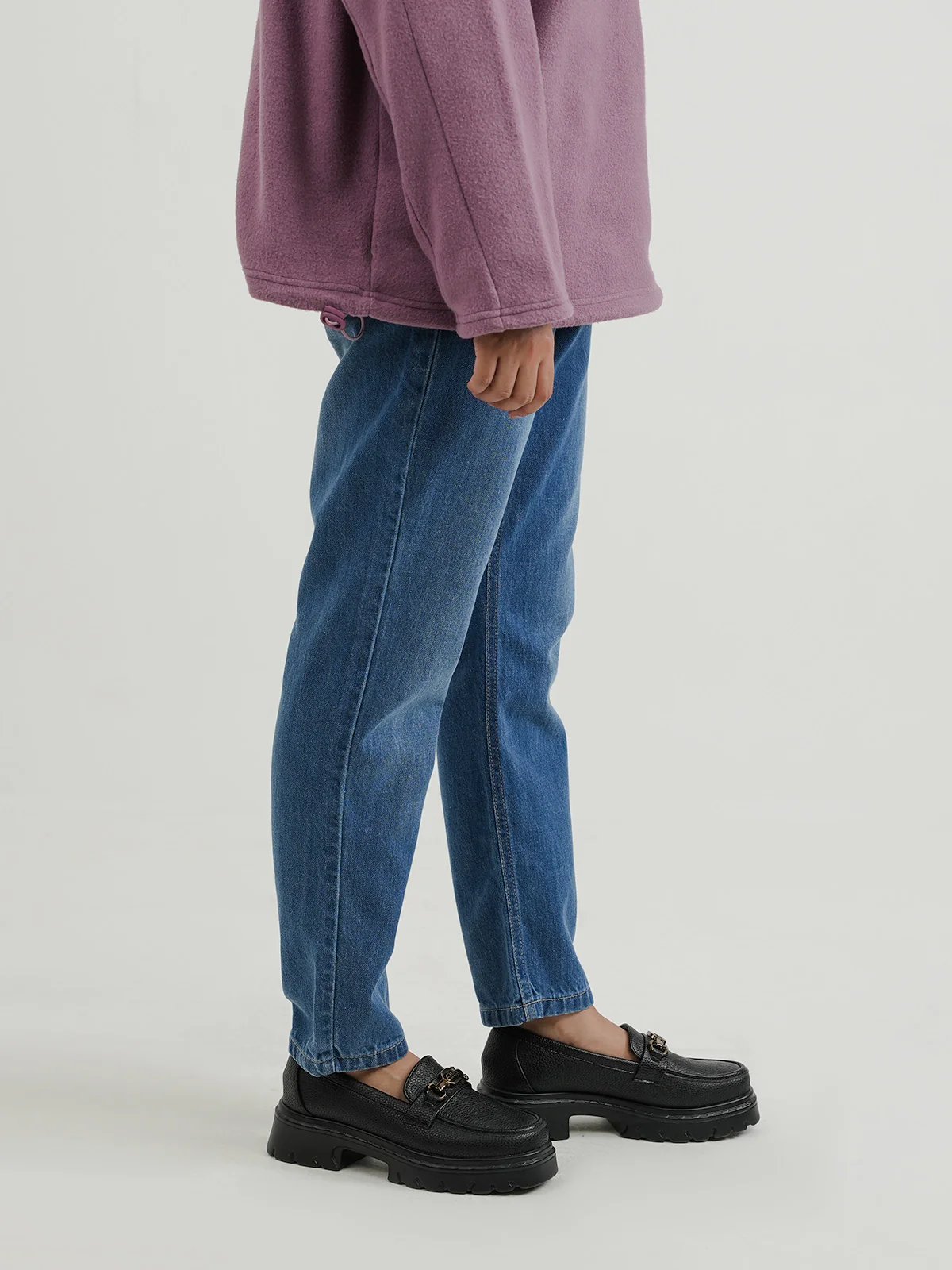 "VIHAAN" Classic Mom Fit Denim Pant - Image 2