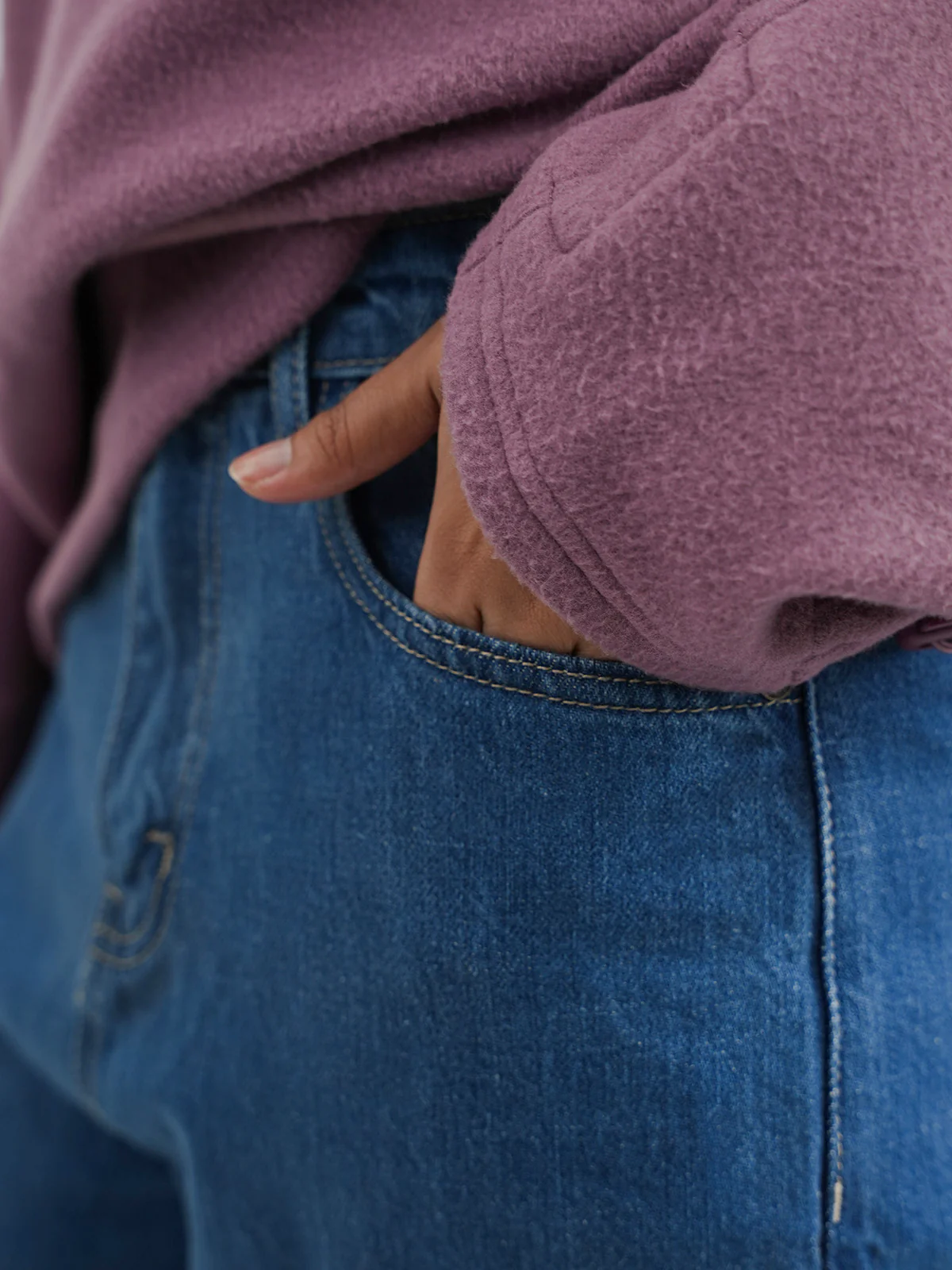 "VIHAAN" Classic Mom Fit Denim Pant - Image 3