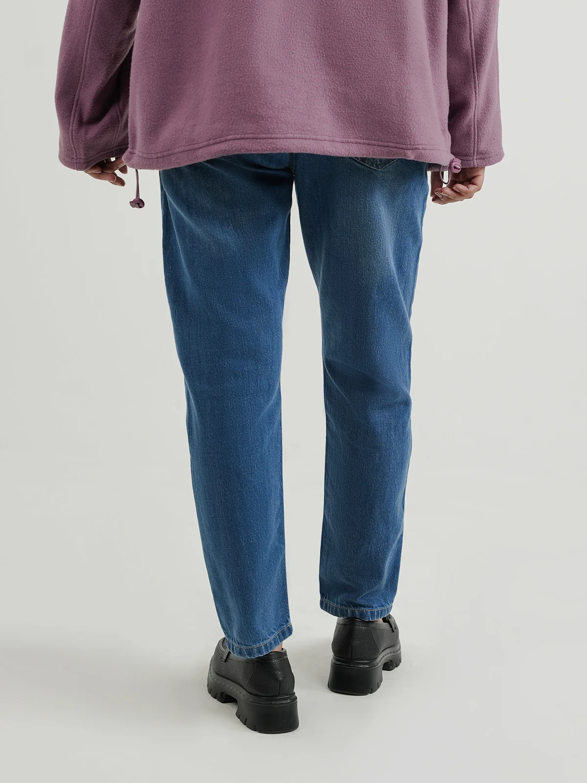 "VIHAAN" Classic Mom Fit Denim Pant - Image 4