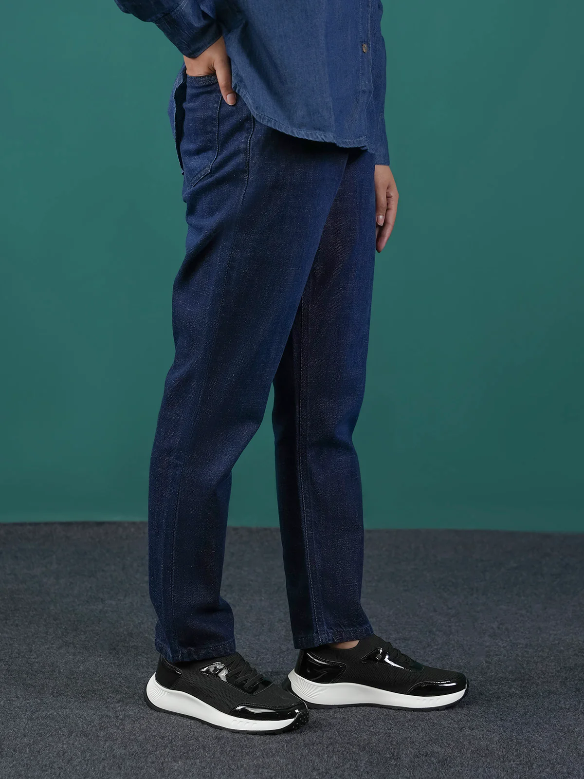 "VIHAAN" Classic Mom Fit Denim Pant - Image 2