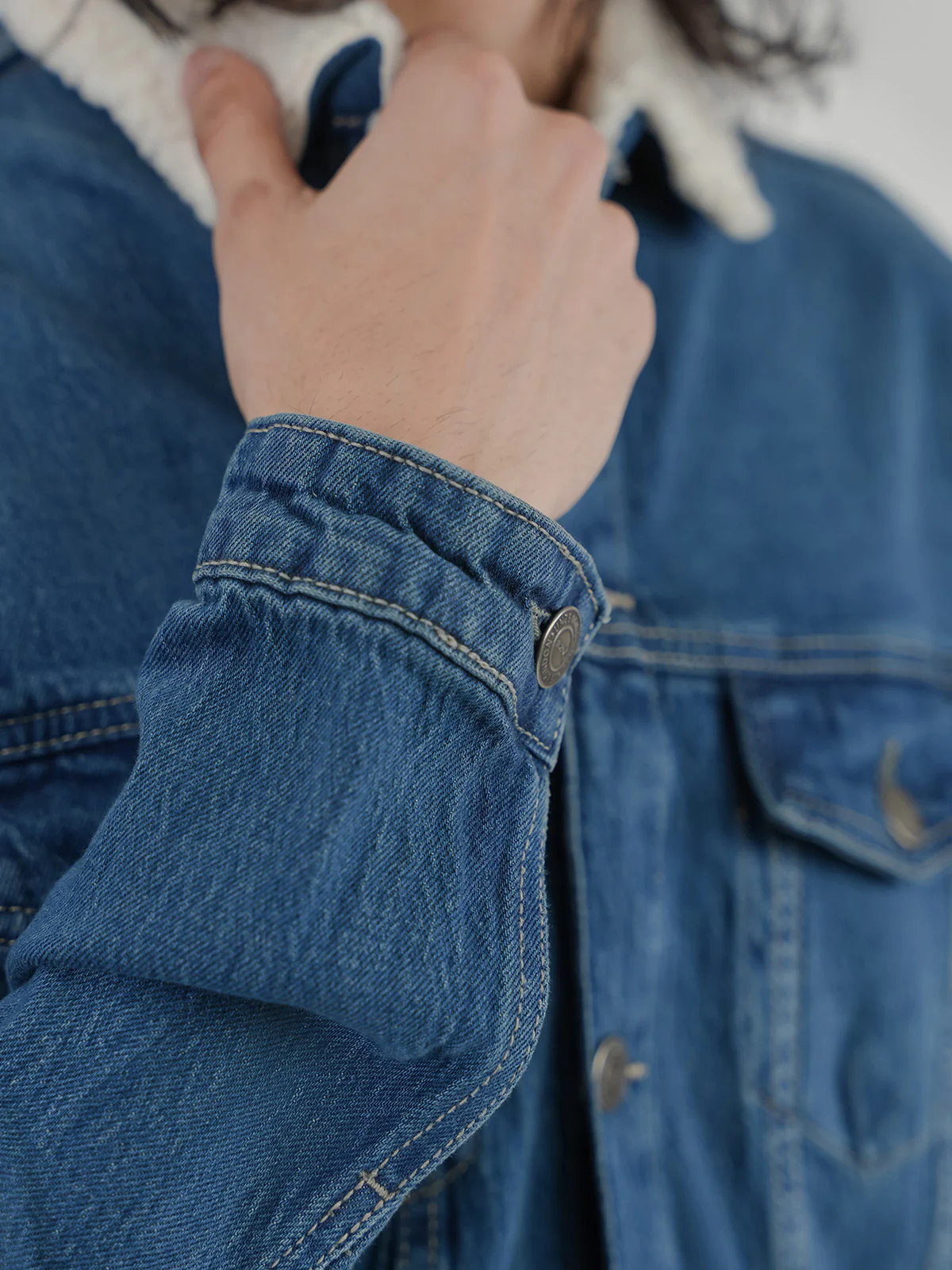 "WEIDE" Comfort Regular Fit Denim Jacket - Image 6