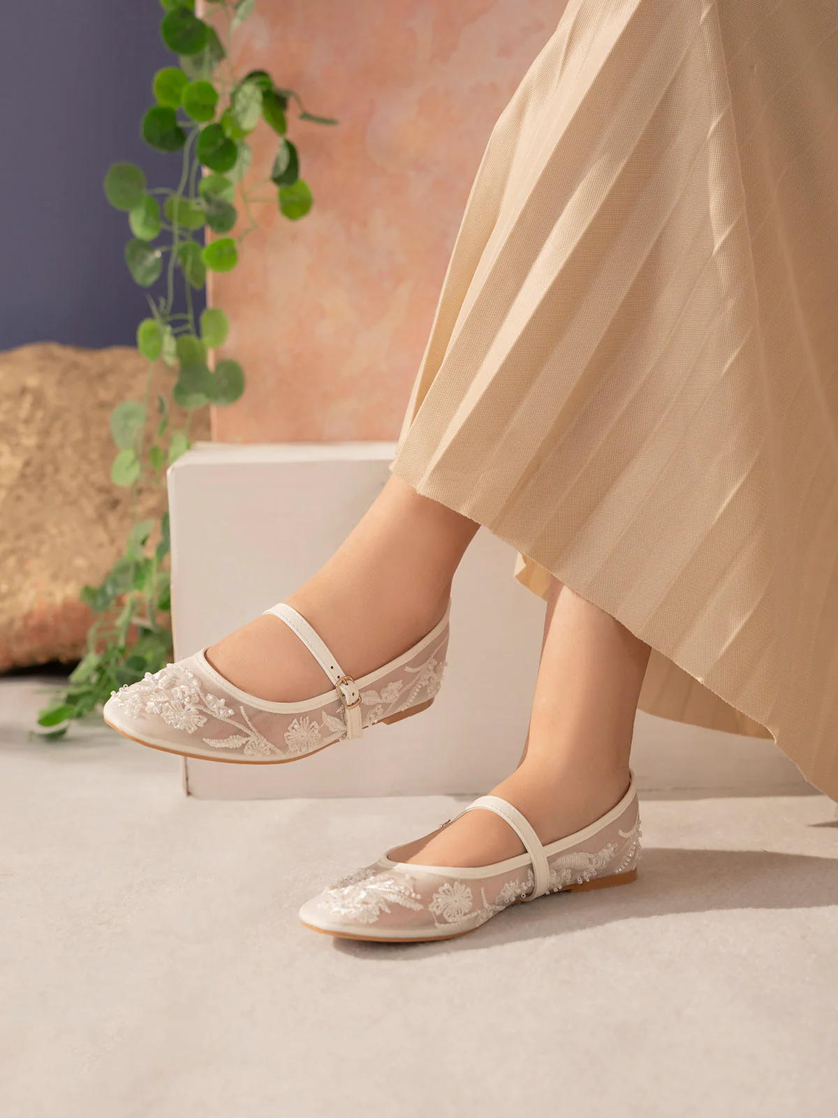 Women "ACKSON" Soft Fabric Court Shoes