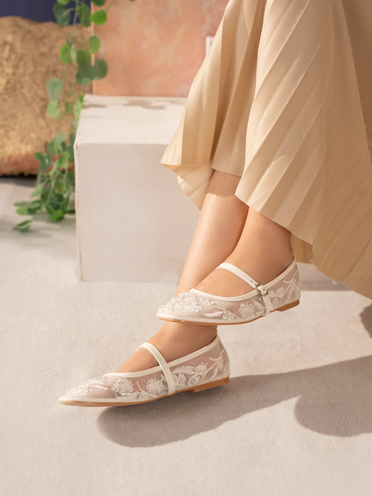 Women "ACKSON" Soft Fabric Court Shoes - Image 3