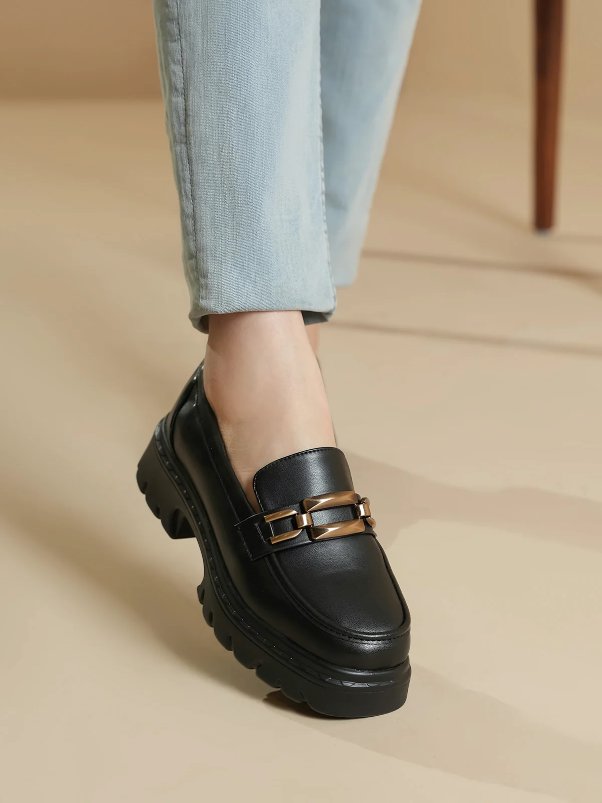 Women "AIDEN" Stylish Comfort Loafers - Image 10