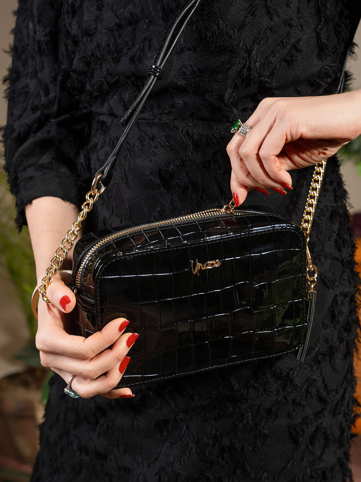 Women "AKSEL" Unique Crossbody Bag - Image 3