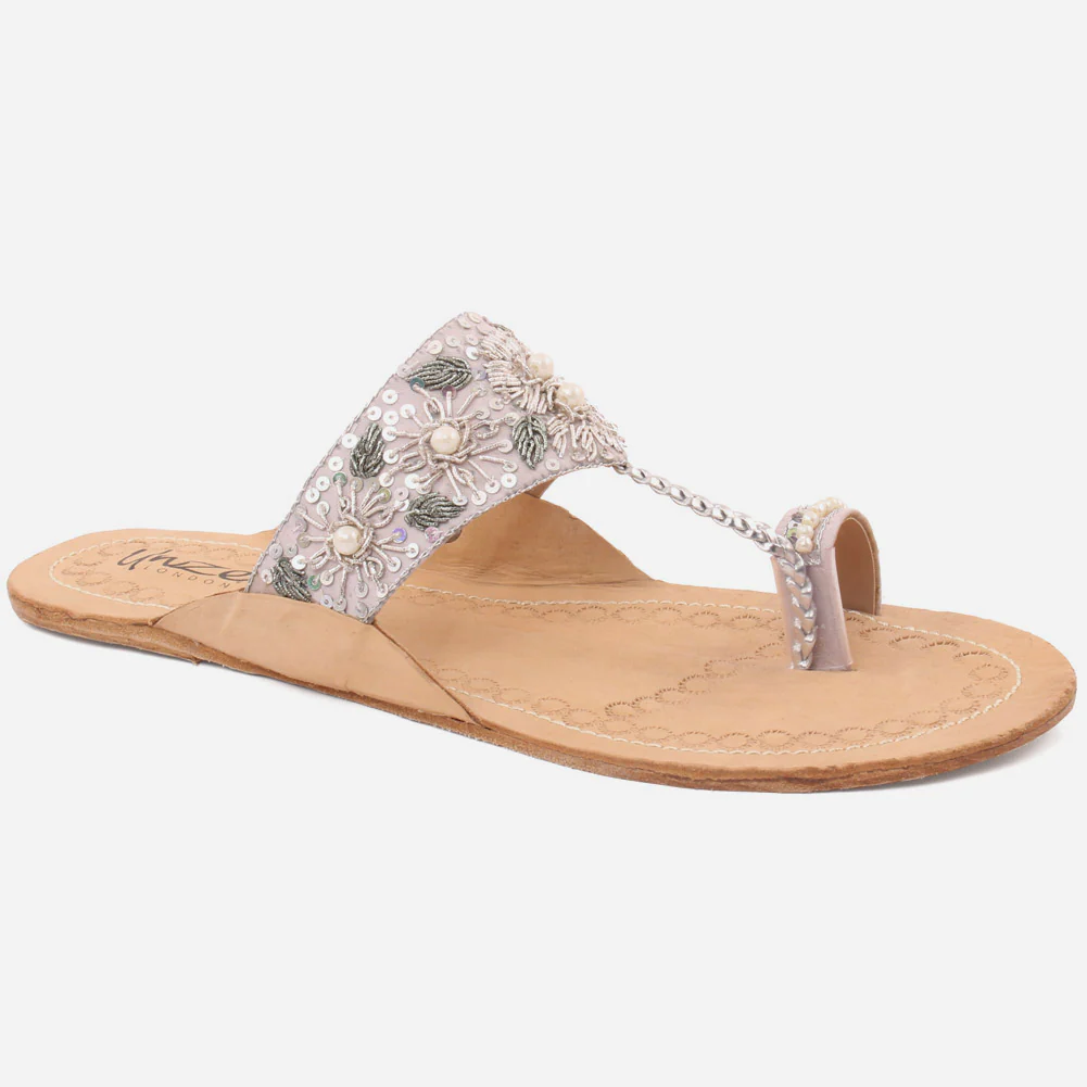 Women "AMADEO" Stylish Kolhapuri Slippers