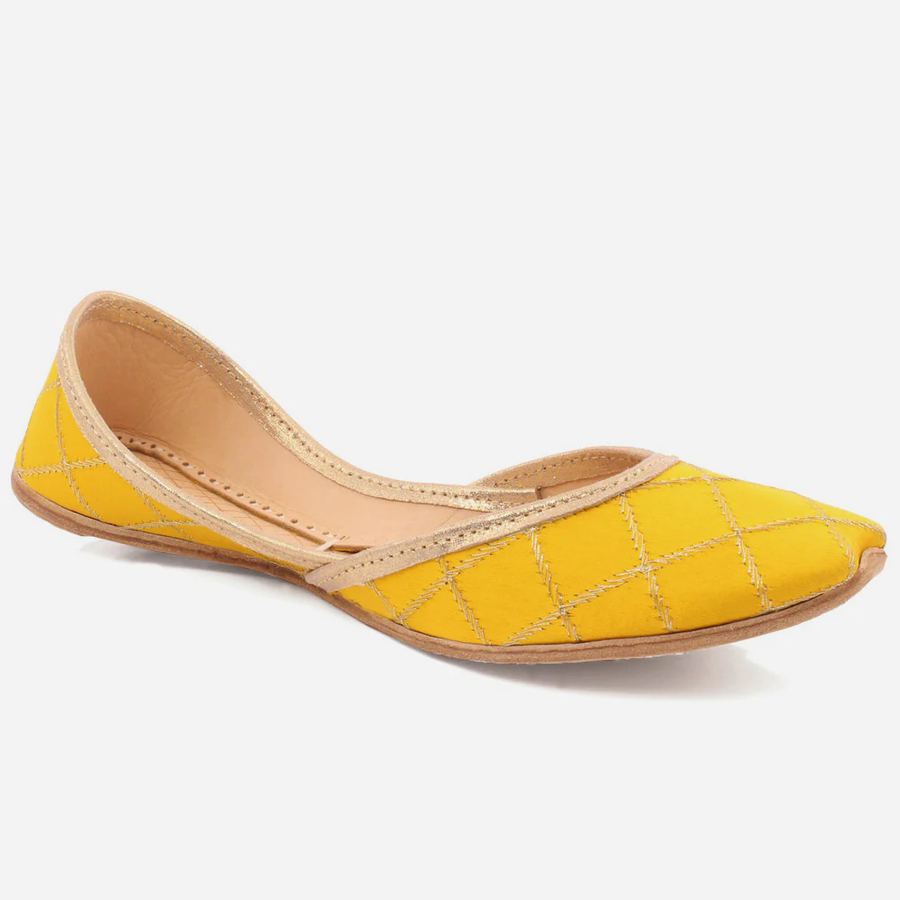 Women "Amis " Traditional Slip On KHUSSA