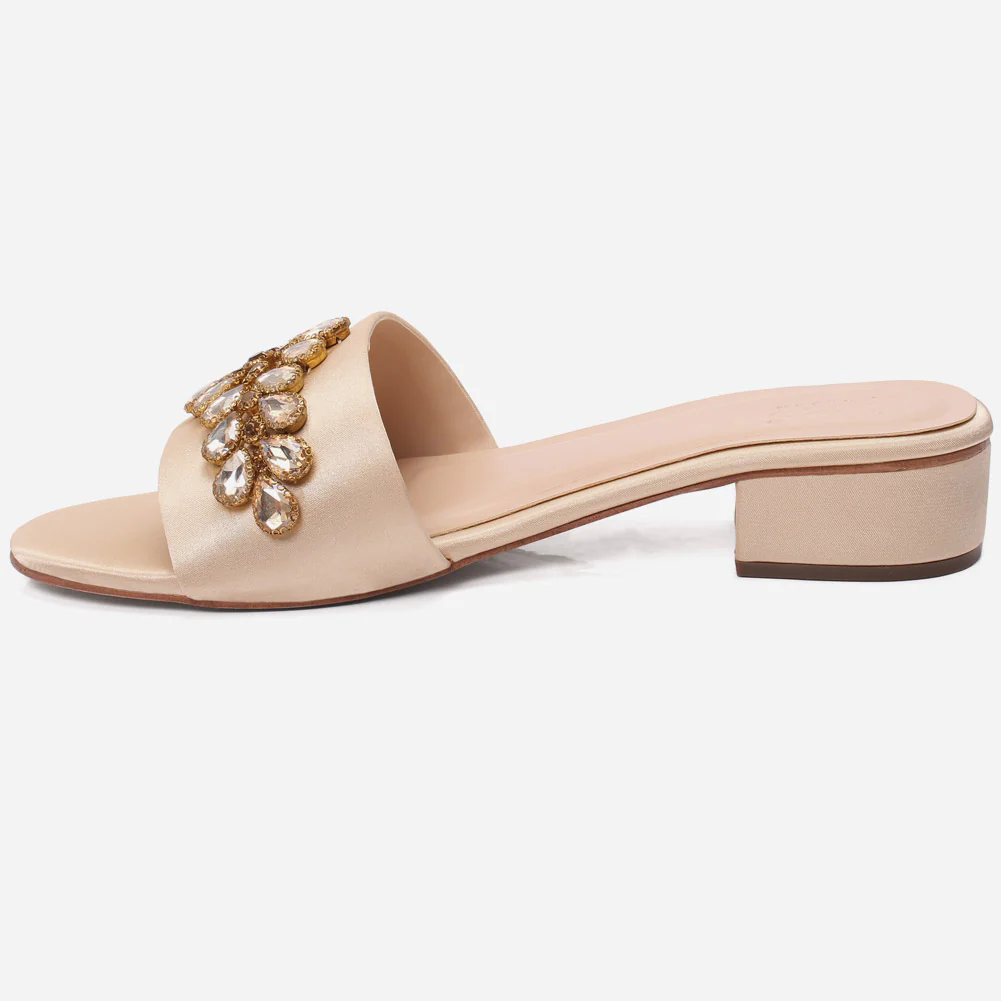 Women "AOMO" Low Block Heel Slippers - Image 3