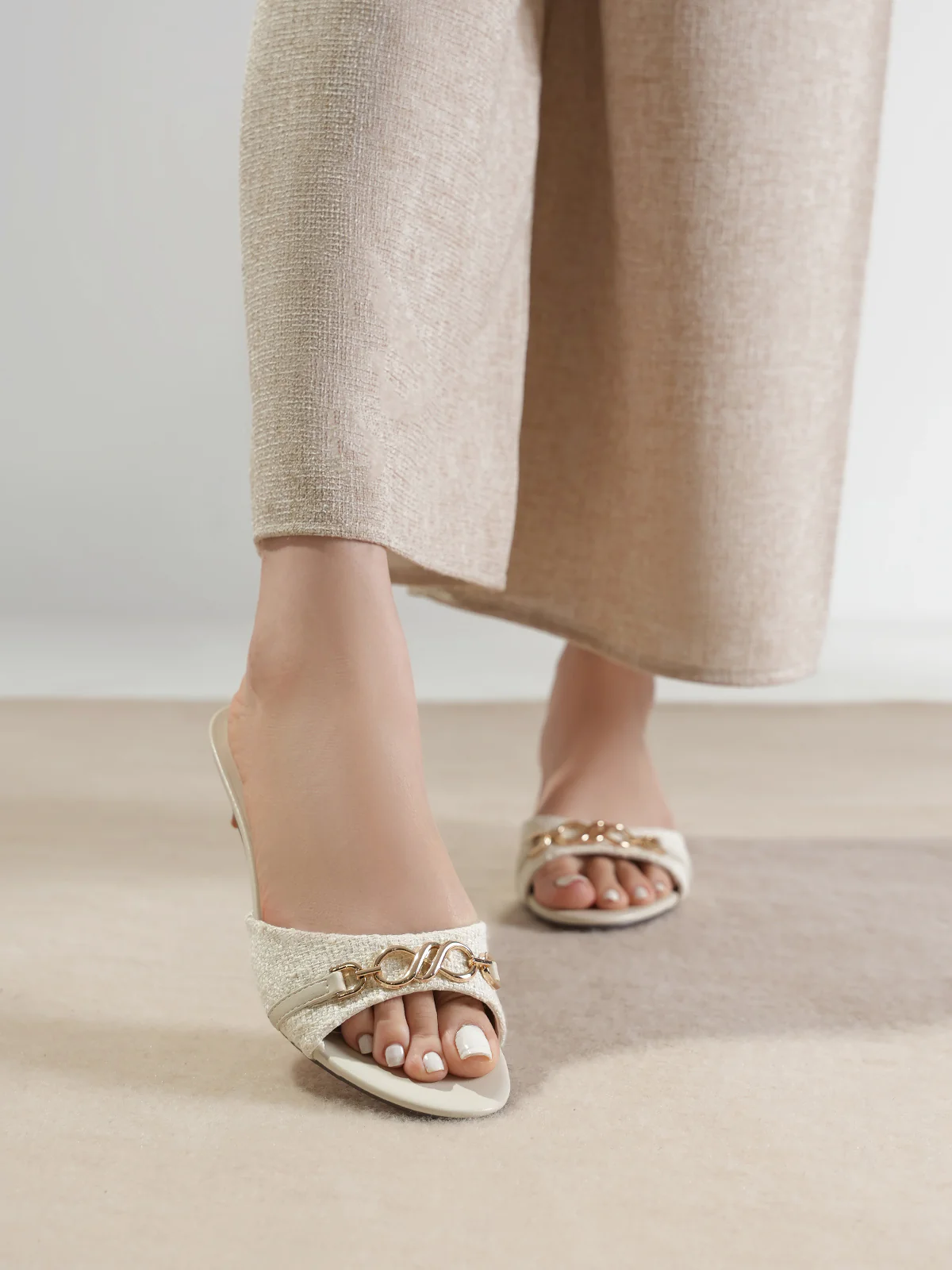 Women" AVRAM" Stylish Slip-On Sandals - Image 10