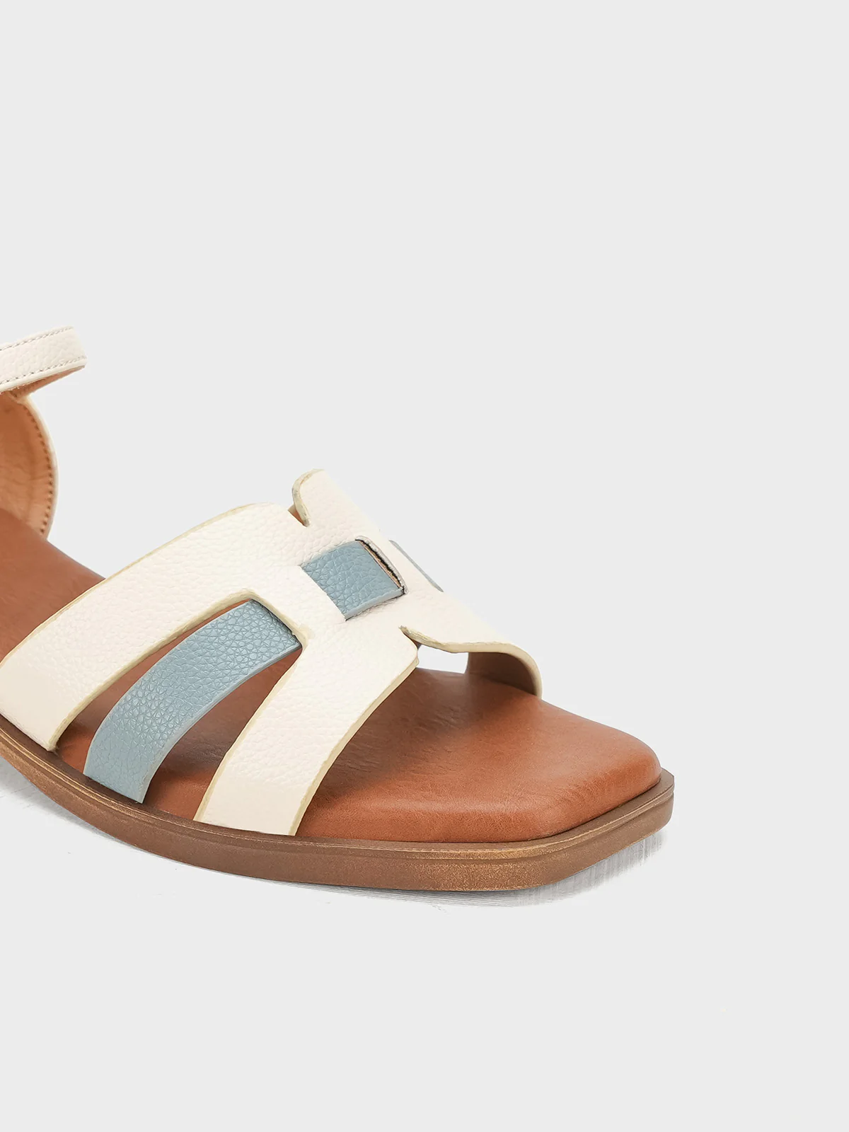 Women "CELYSE" Buckle Block Heel Sandals - Image 4