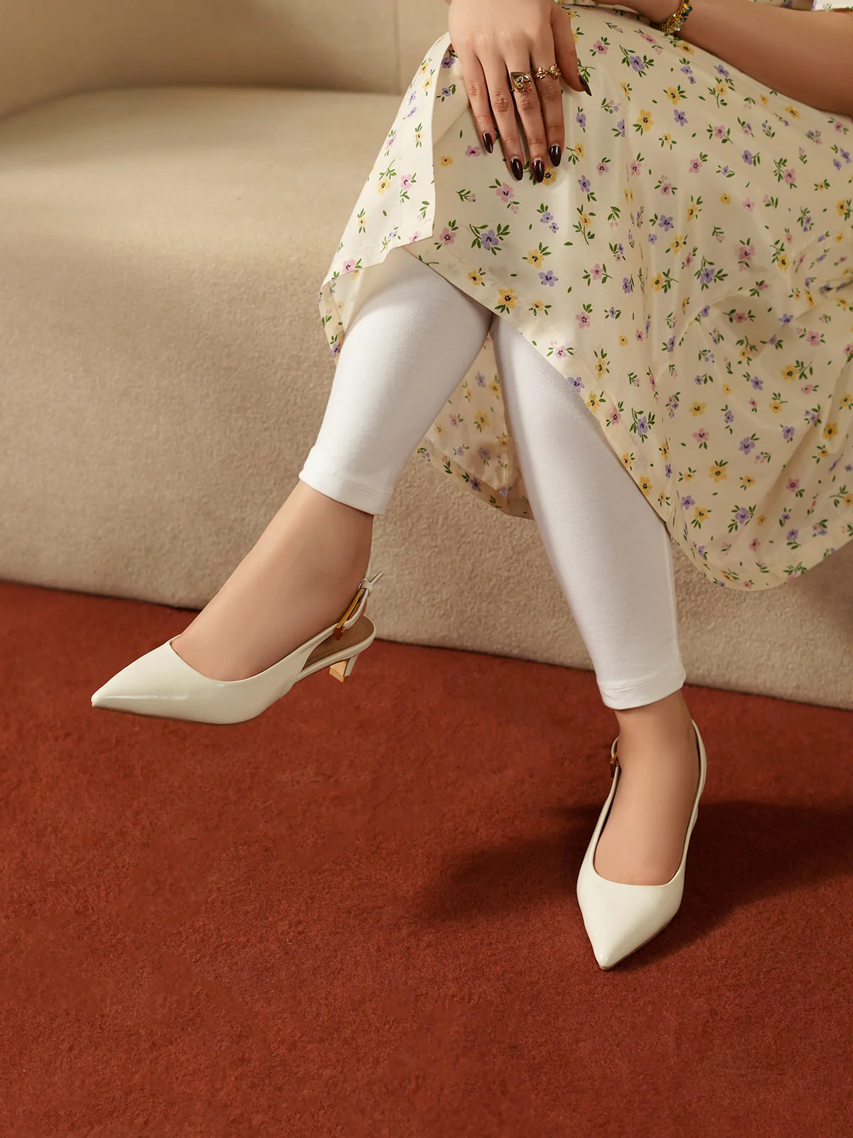 Women "DAMARI" Graceful Pointed Sandals - Image 6