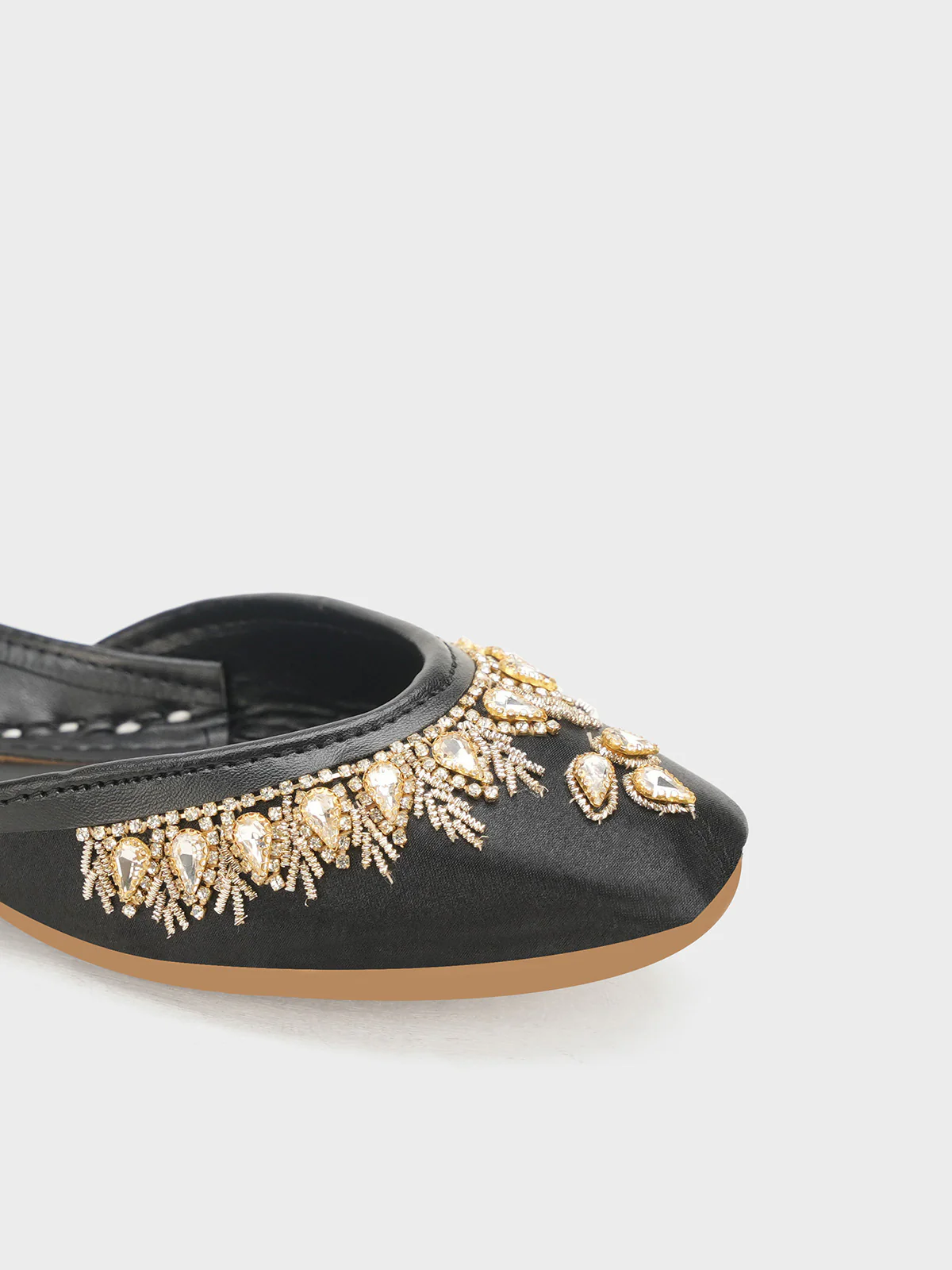 Women "DOMINY" Comfort Handcrafted Khussa - Image 7