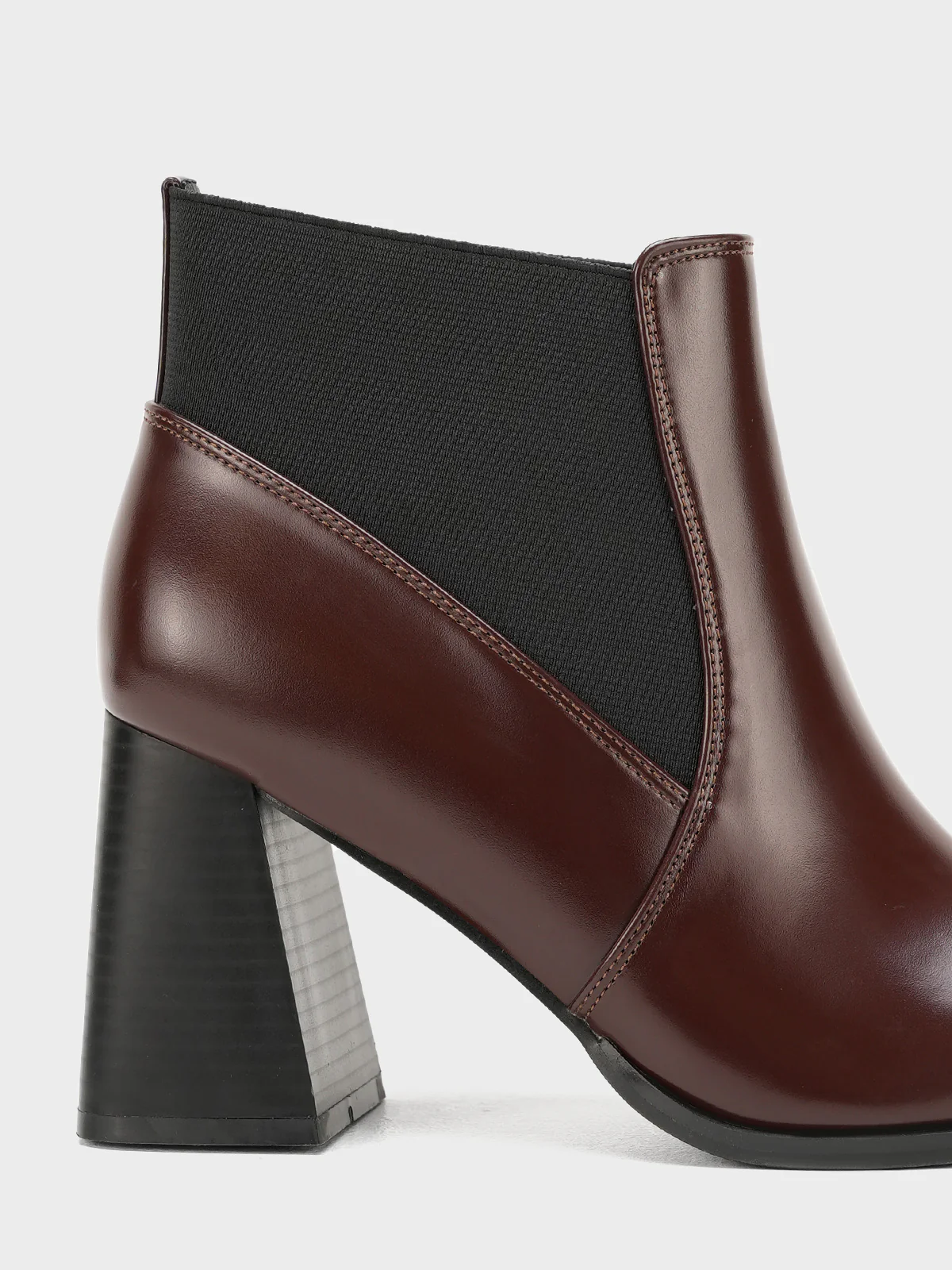 Women "ERCWLFF" Pointed Toe Boots - Image 11