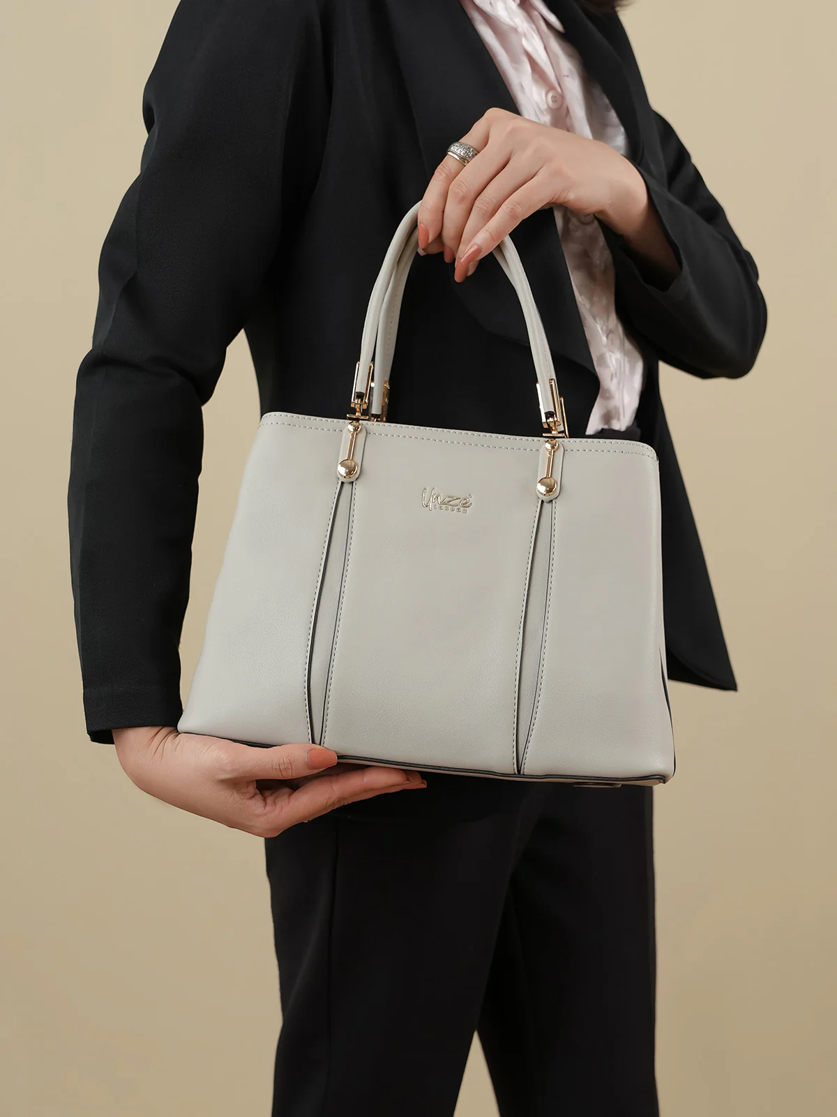 Women "FARLEY" Lightweight Handbag - Image 3