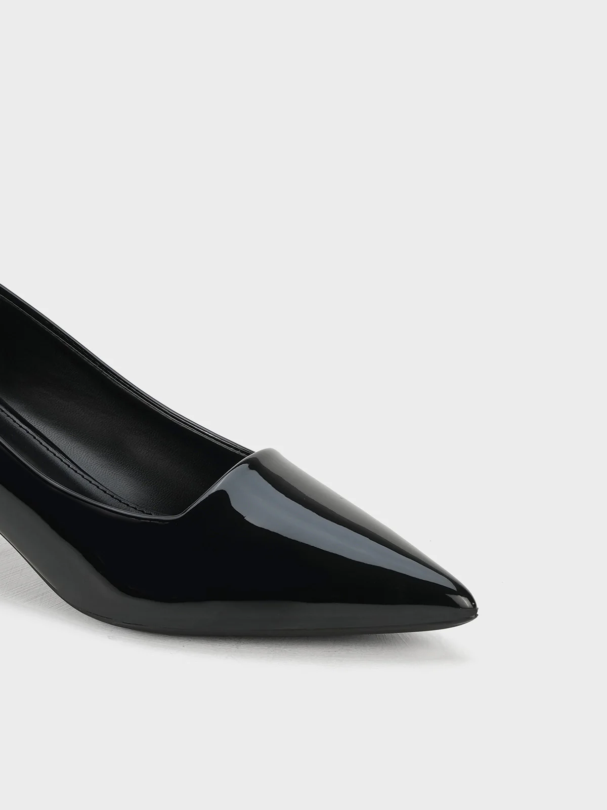 Women "GERALD" Pointed Toe Court Shoes - Image 4