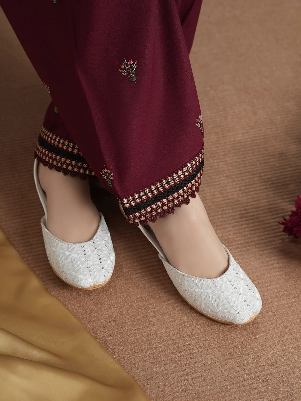 Women "MORNEEN" Casual Traditional Khussa - Image 6