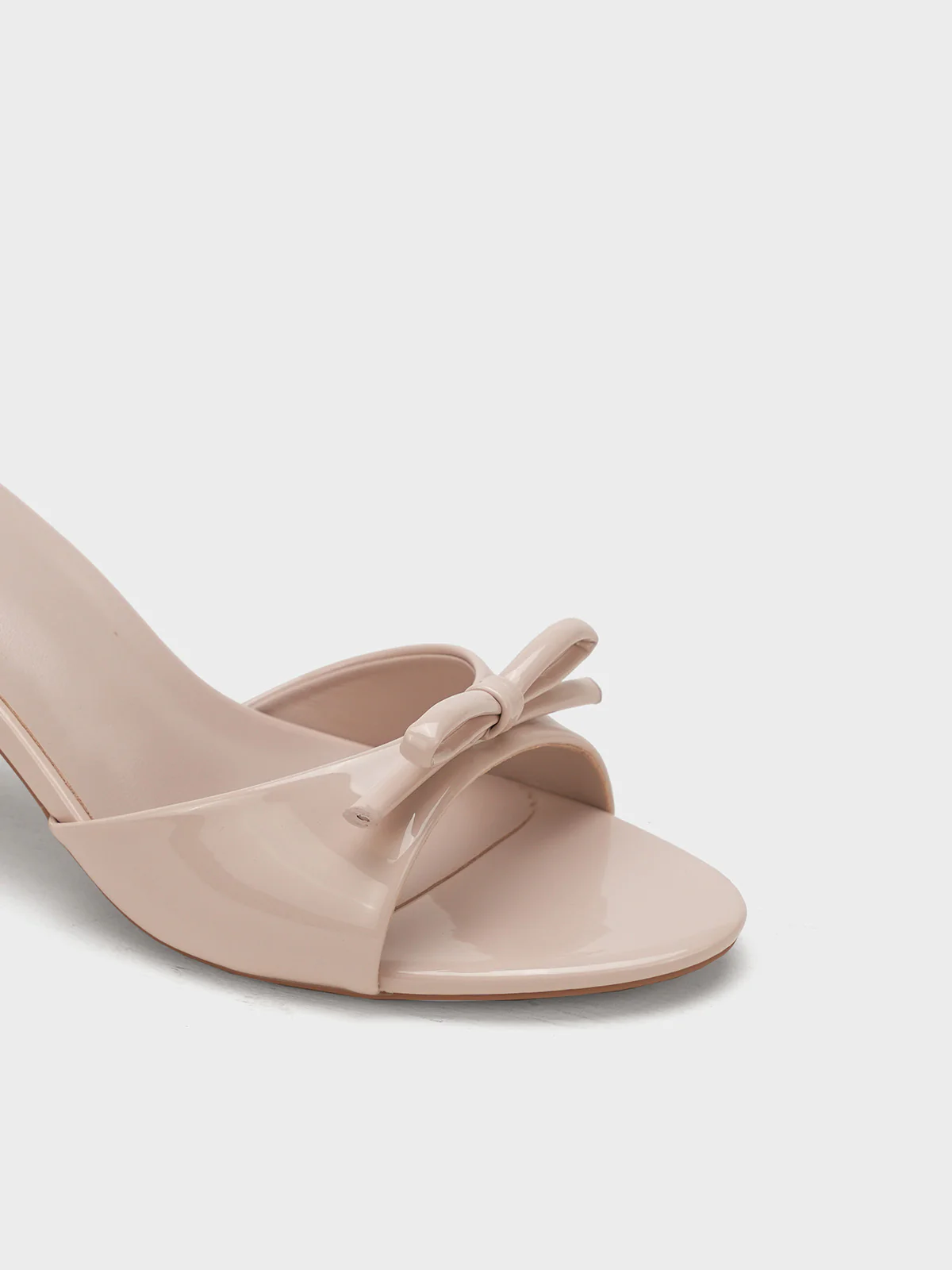 Women "HAVOC" Glossy Slip On Sandals - Image 7