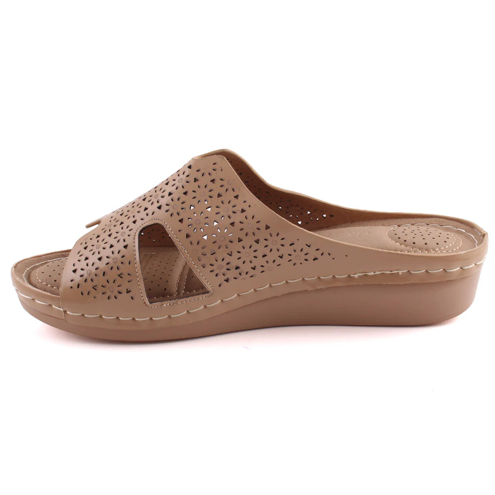 Women “HAYLEE” Open Toe Textured Comfort Wedge Slippers - Image 3