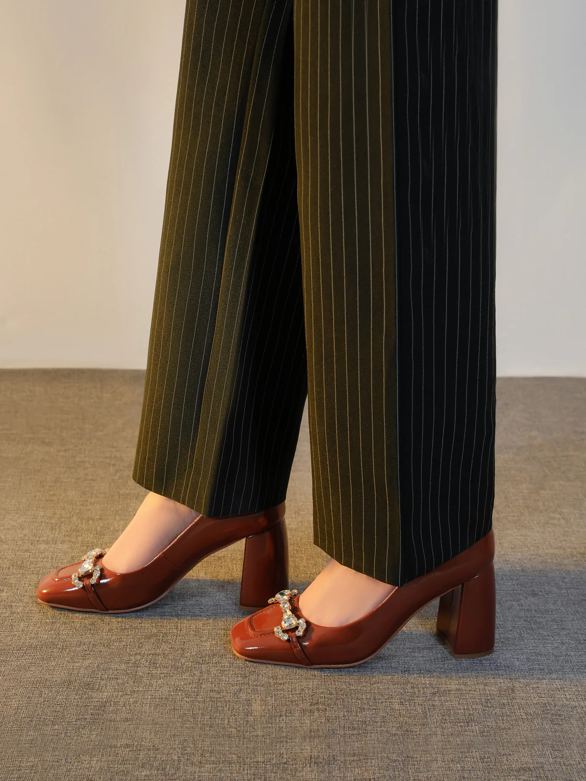 Women "HINATA" Formal Comfort Courts - Image 6