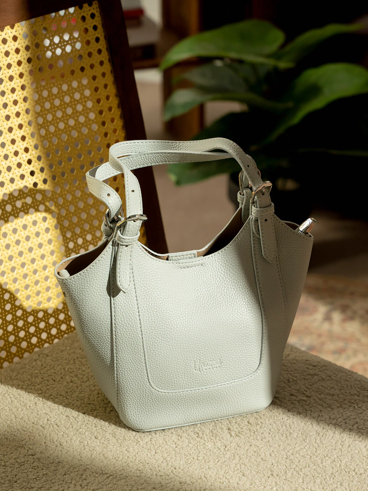 Women "JOZIAH" Modern Shape Bucket Bag - Image 6