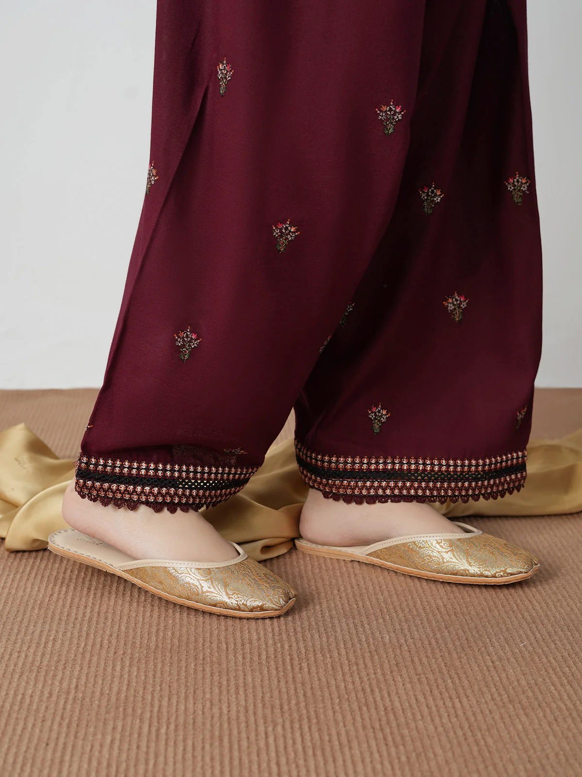 Women "SAJRAV" Comfort and Soft Khussa - Image 3