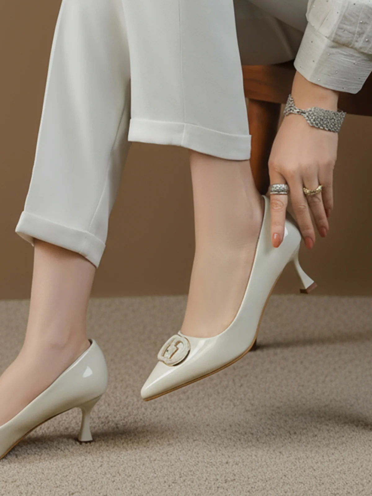 Women "MWINYI" Comfort Court Shoes - Image 3